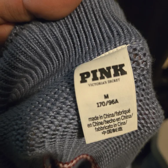 PINK Victoria's Secret Cambridge Sweater - Picture 5 of 6